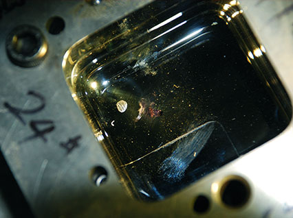 <a href='http://www.srele.cn/product/3.htm' class='text_a'>模具激光焊機</a>修復鏡面模具效果